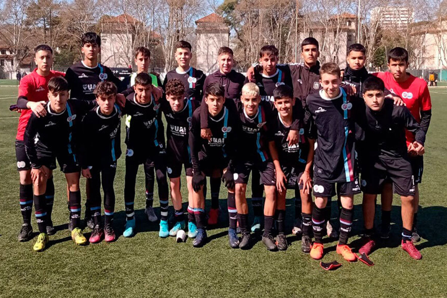Club Deportivo UAI Urquiza - #Juveniles ⚽ Nuevas fechas de pruebas para  marzo ⚠ El Club Deportivo UAI Urquiza volverá a probar jugadores a partir  de esta semana en el Predio de