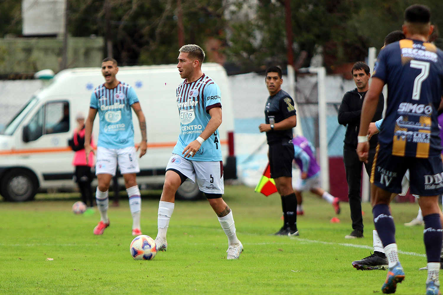 Querido Ascenso: UAI Urquiza, desde lo más bajo de la D al equipo que sueña  con llegar a la cumbre del fútbol argentino