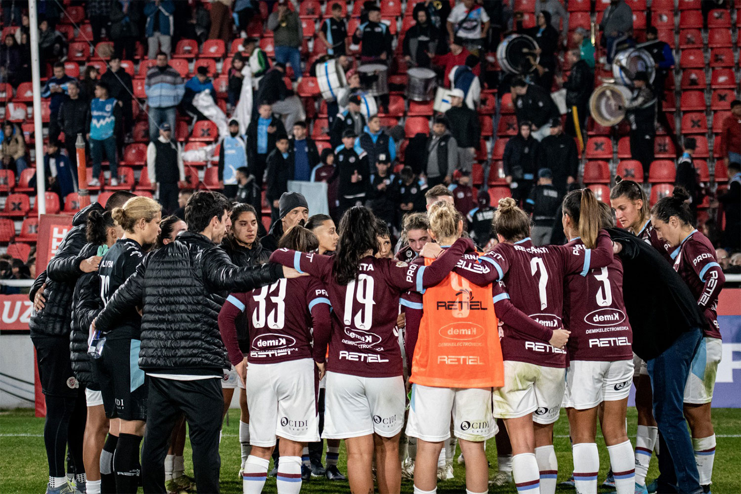 UAI Urquiza (Femenino) :: Argentina :: Perfil del Equipo 