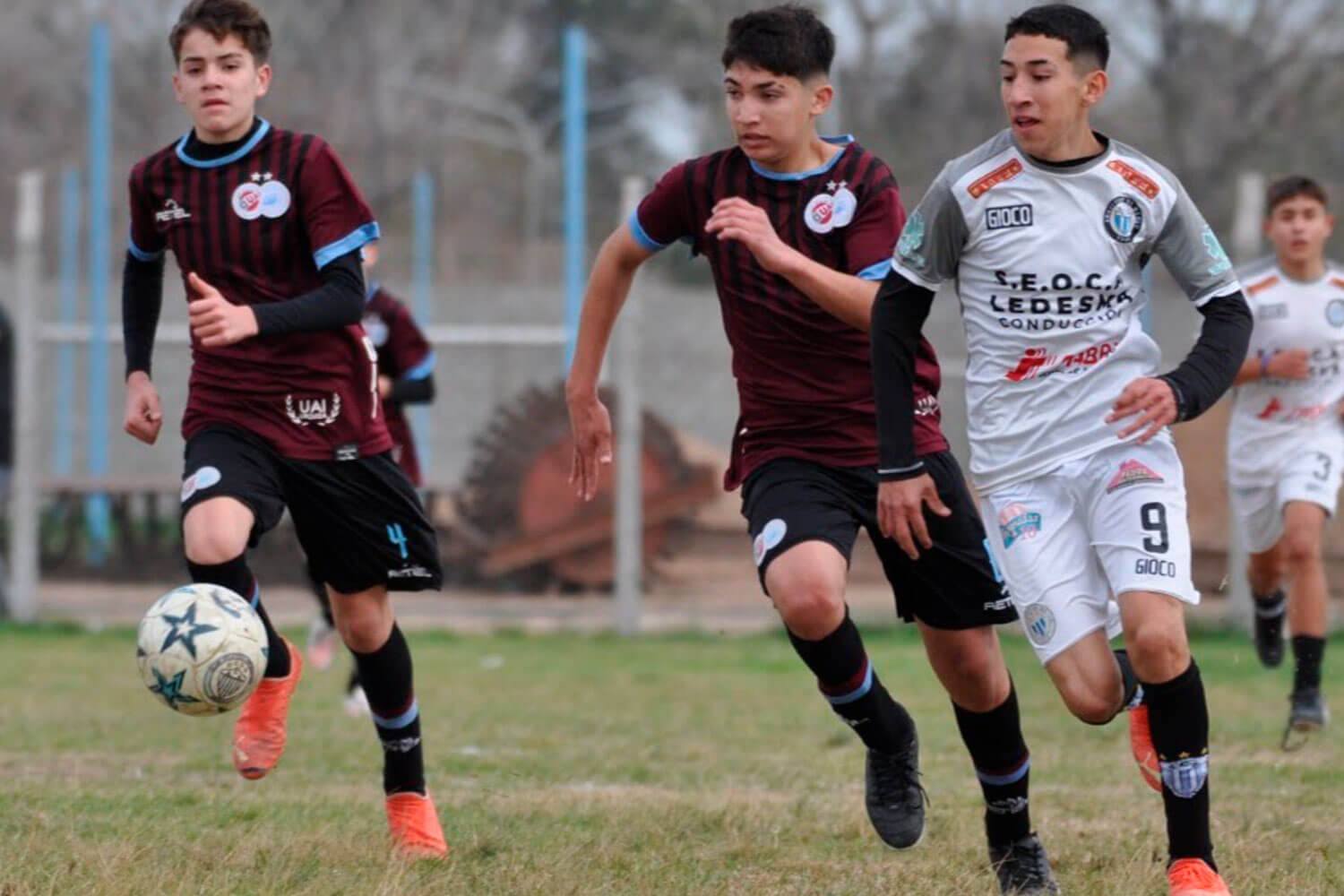 Club Deportivo UAI Urquiza - #FutbolJuvenil 🚂⚽ Hoy continúan las pruebas  en el Predio de Morón. Todos los miércoles y jueves desde el 15 de  noviembre, pruebas de jugadores para las categorías