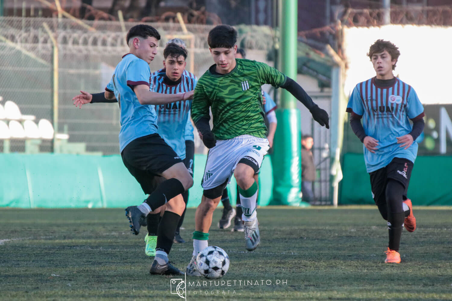 Club Deportivo UAI Urquiza - #FutbolJuvenil 🚂⚽ Hoy continúan las pruebas  en el Predio de Morón. Todos los miércoles y jueves desde el 15 de  noviembre, pruebas de jugadores para las categorías